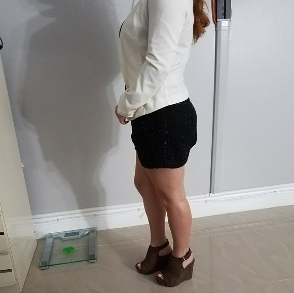 Shoes - Picture 4 of 4